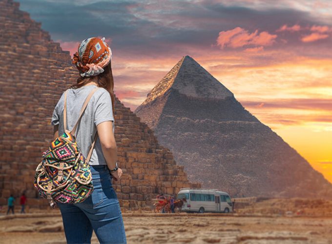 Tour to Giza Pyramids, Memphis & Sakkara
